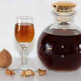 Kako inzistirati mjesečinu na pregradama od oraha